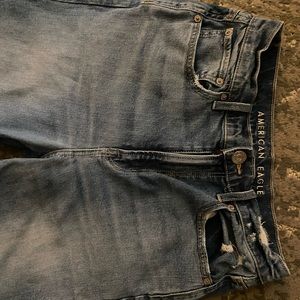 American Eagle size 6 short mom jeans